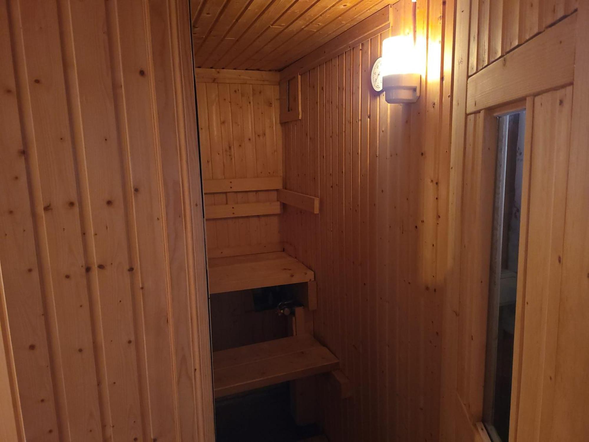 Вілла Lilla Huset Med Stor Traedgardstomt Naera Golf Och Hav Труса Екстер'єр фото